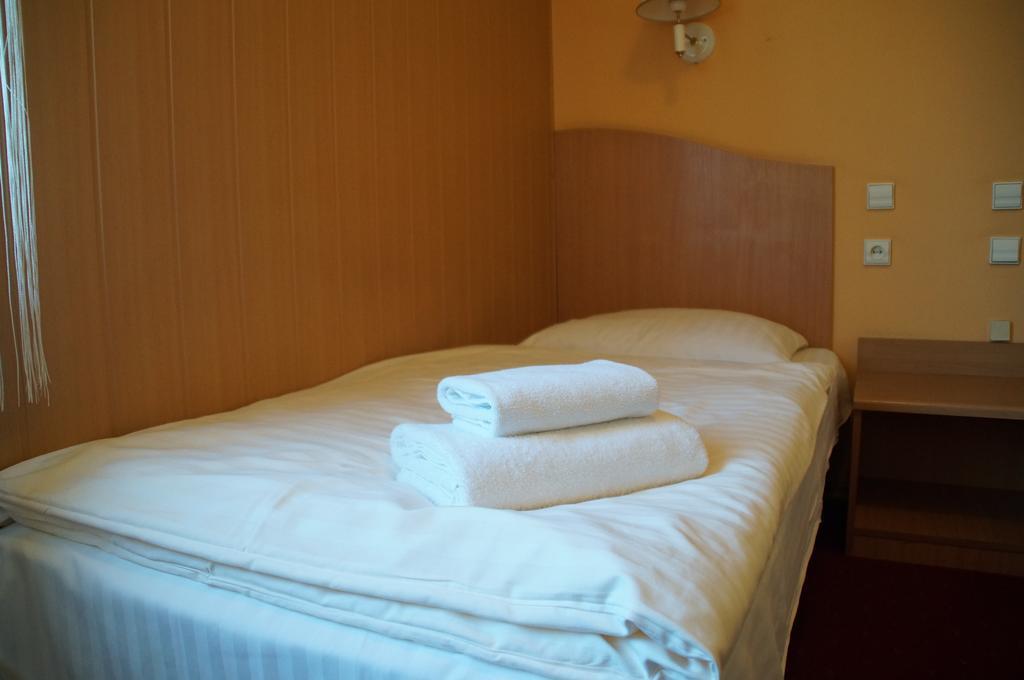 Hotel Atlantis Poznan Ngoại thất bức ảnh