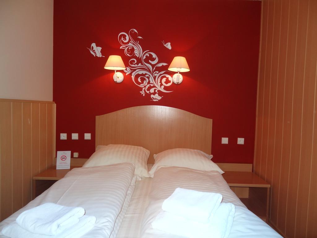 Hotel Atlantis Poznan Ngoại thất bức ảnh